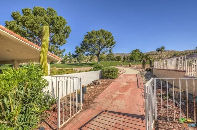 Driveway to the Course
