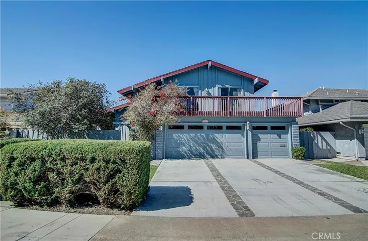 17661 San Roque Lane, Huntington Beach, California 92647