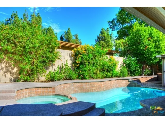 Pool & spa