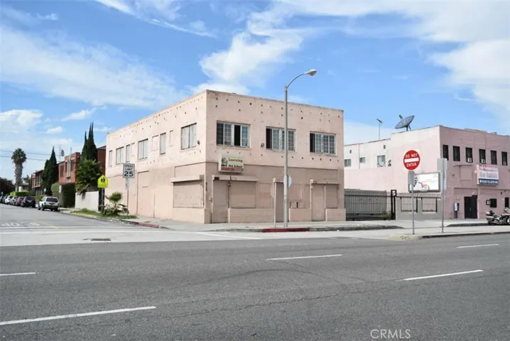 8625 – 8629 S Vermont Avenue, Los Angeles, California 90044