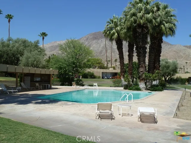 Circle 7 Pool