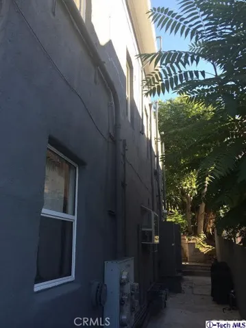 1220 Innes Avenue, Los Angeles, California 90026