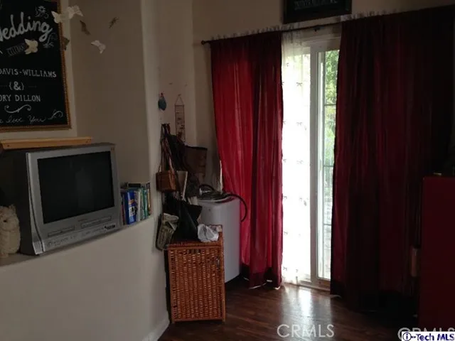 1220 Innes Avenue, Los Angeles, California 90026