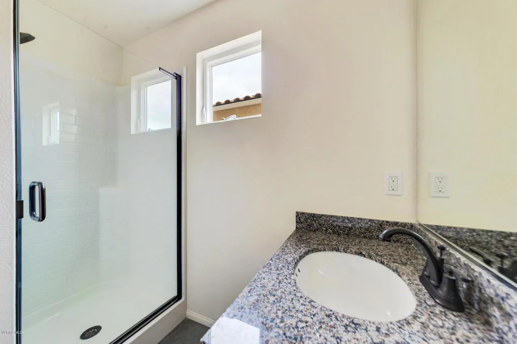 4040 Aurora Way, Piru, California 93040 home-pic-21