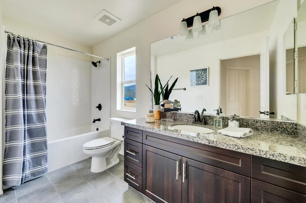 4040 Aurora Way, Piru, California 93040 home-pic-13