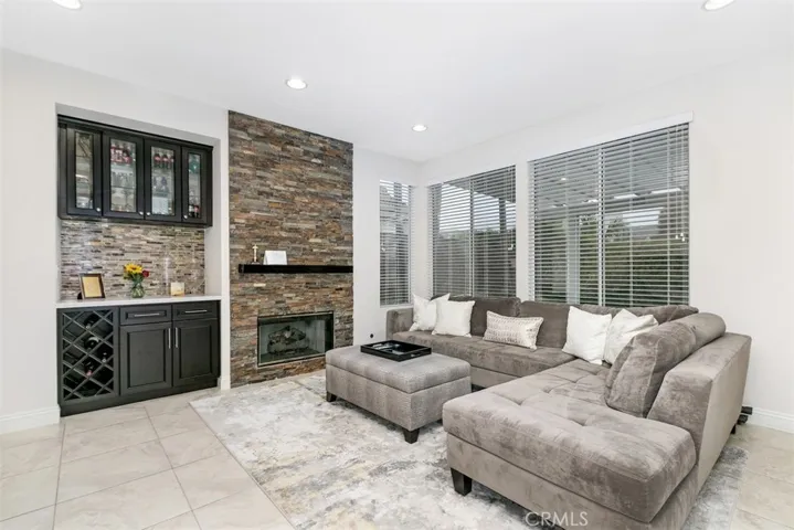 2266 Avenida La Paz, Chino Hills, California 91709