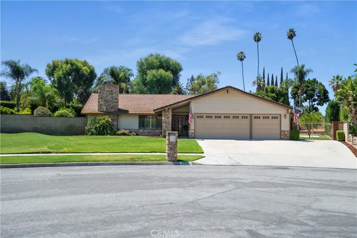 2612 Sovereign Way, Riverside, California 92506