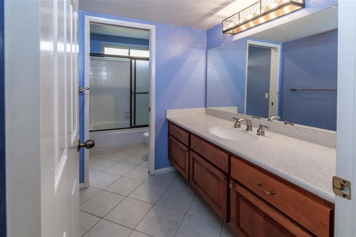 Downstairs guest bath