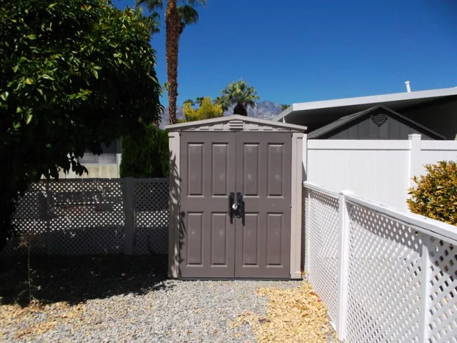 Shed
