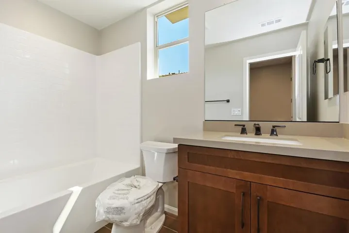 022_Bathroom