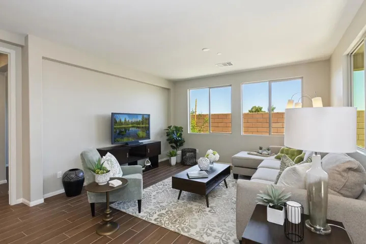 008_Living Room