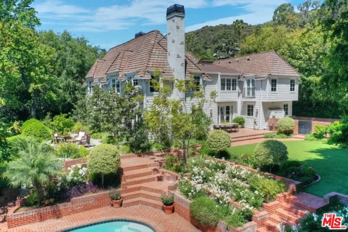 1822 Camino Palmero Street, Los Angeles, California 90046