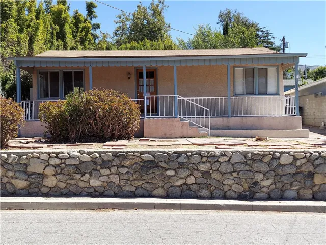 Front of 3745 5th Avenue, Glendale, CA 91214