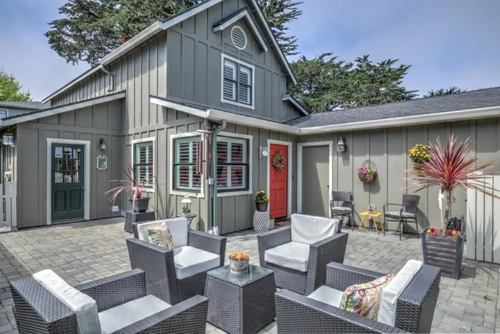 745 Sinex Avenue, Pacific Grove, California 93950