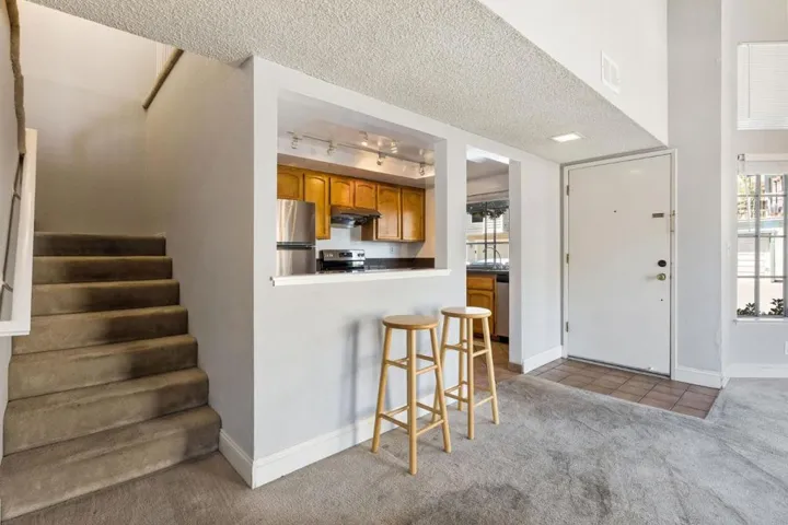 1413 Via Vista 5, San Mateo, California 94404