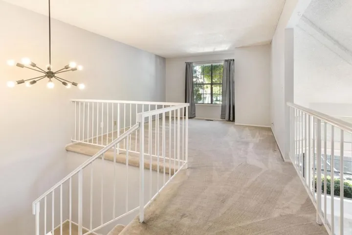 1413 Via Vista 5, San Mateo, California 94404