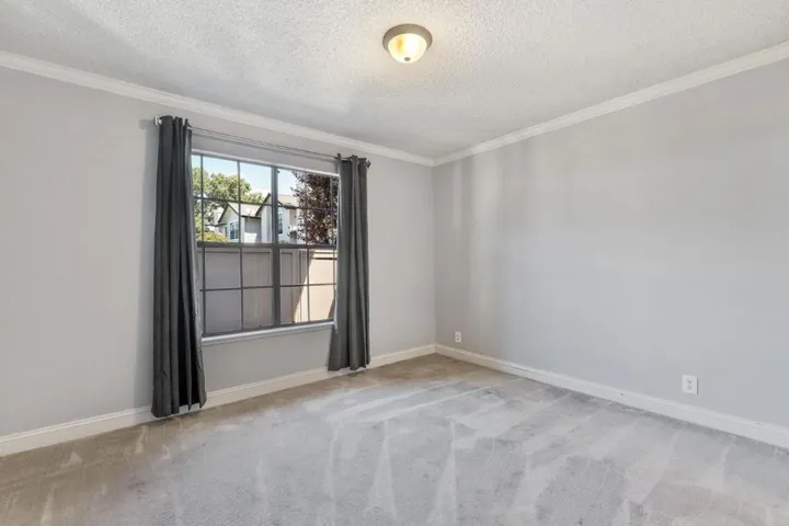 1413 Via Vista 5, San Mateo, California 94404