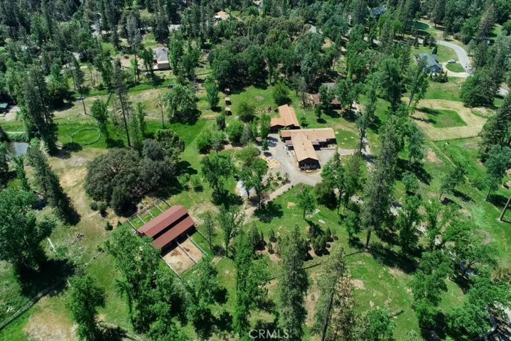 51764 Road 423, Oakhurst, California 93644