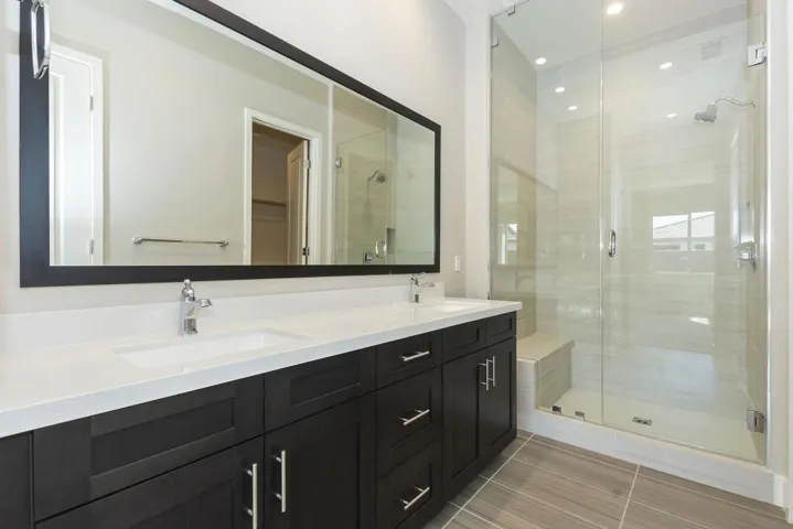 019_Master Bathroom