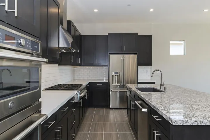 012_Kitchen