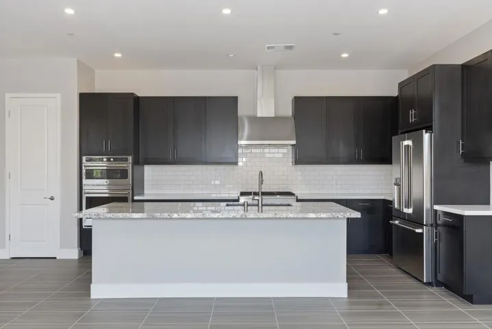 010_Kitchen