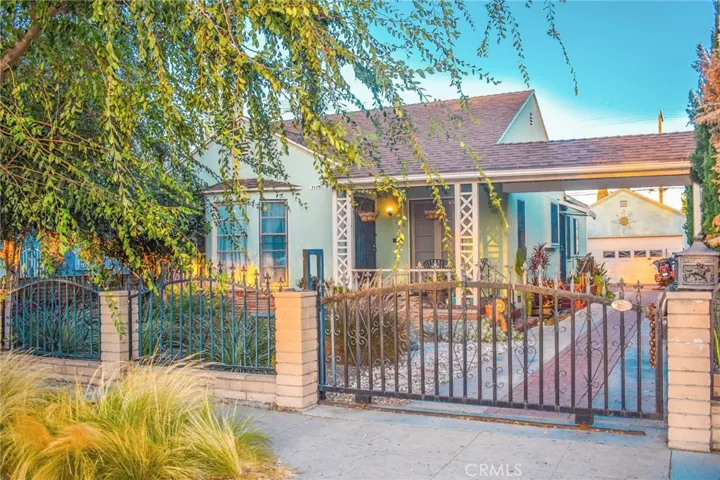 2142 Daisy Avenue, Long Beach, California 90806