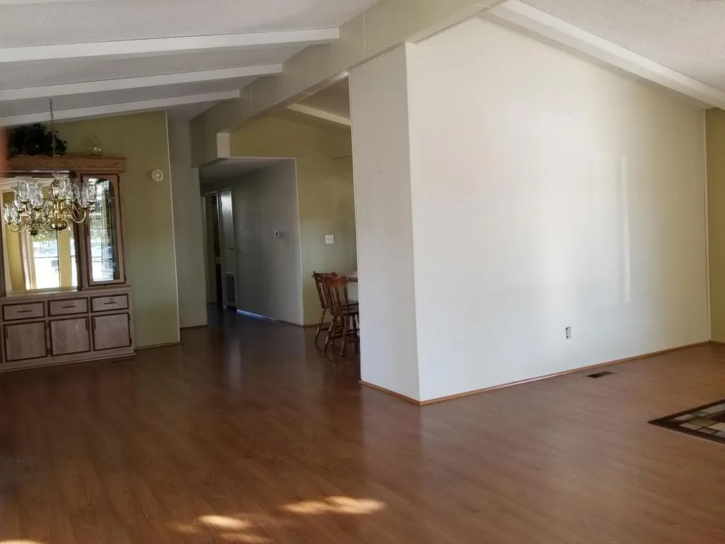 gallery-image 4