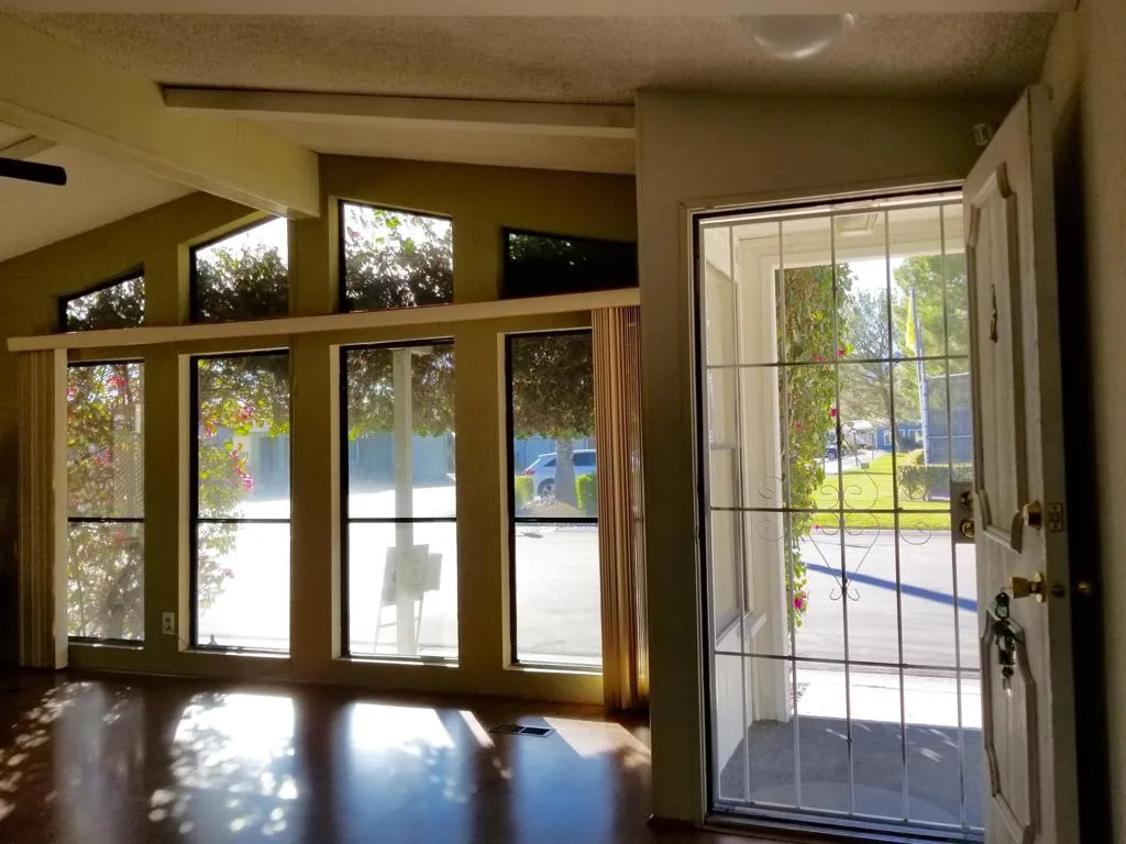 gallery-image 3