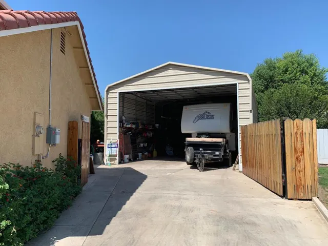 702 Whitney Court, Los Banos, California 93635