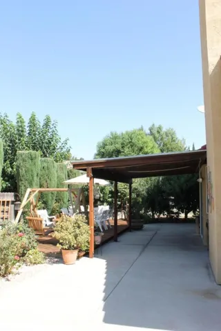702 Whitney Court, Los Banos, California 93635