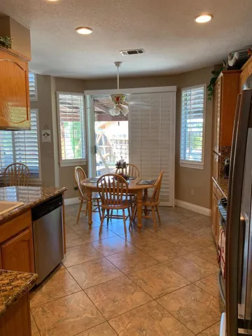702 Whitney Court, Los Banos, California 93635