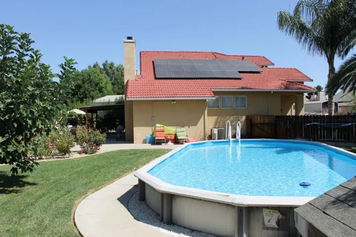 702 Whitney Court, Los Banos, California 93635