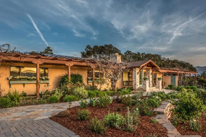 15475 Via Los Tulares, Carmel Valley, California 93924