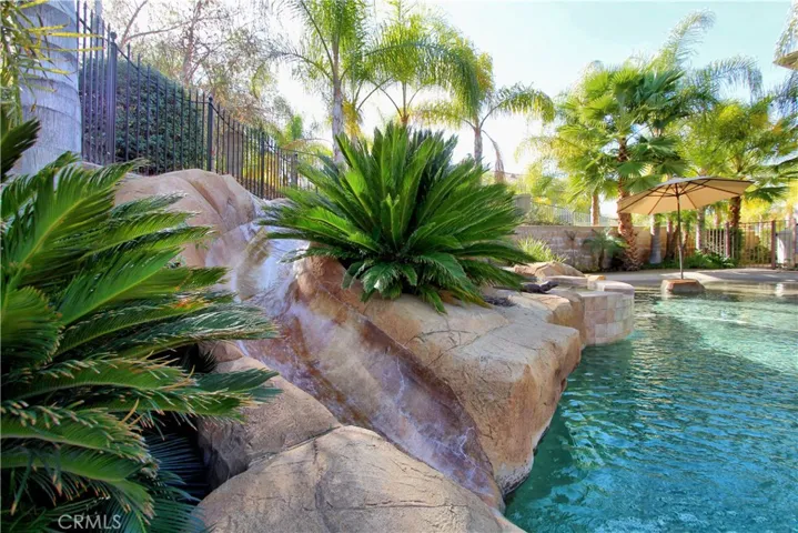 13581 Canyon Crest Road, Yucaipa, California 92399