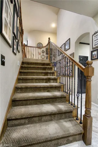 Back set of stairs on dual stair case