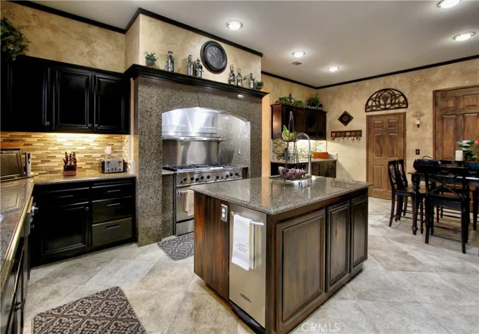 13581 Canyon Crest Road, Yucaipa, California 92399