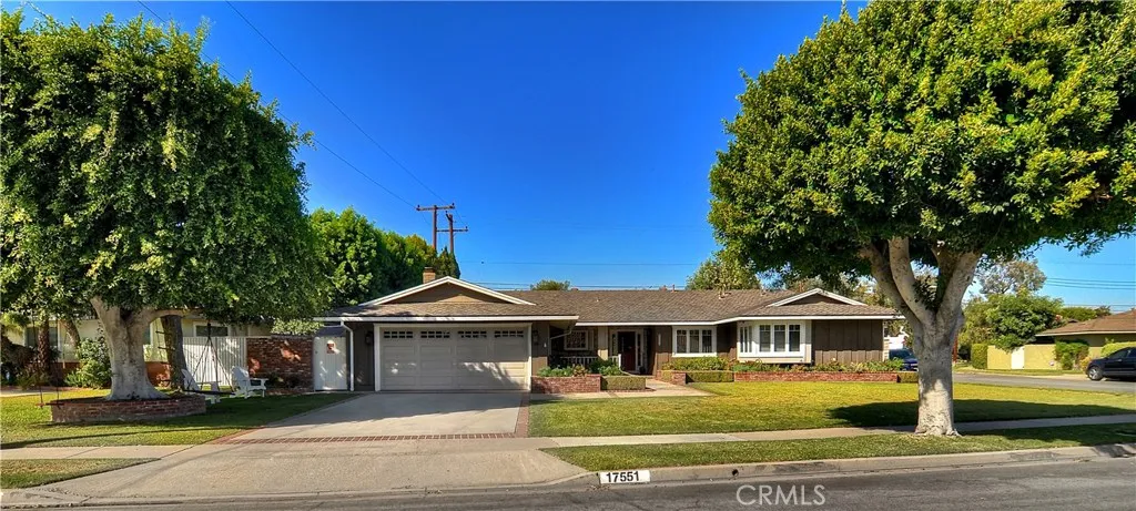 17551 Wellington Avenue, Tustin, California 92780