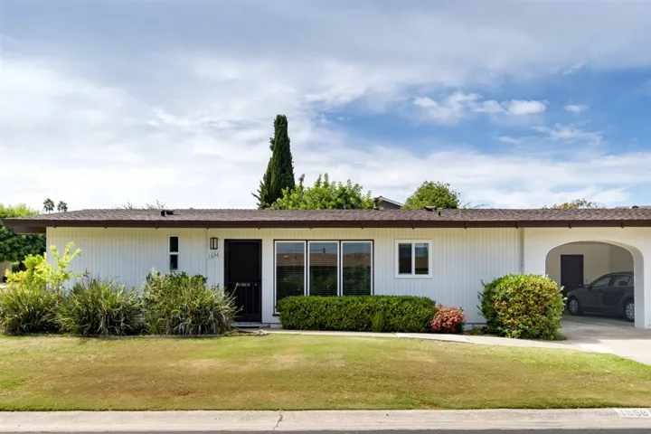 1656 La Madera Ln, San Marcos, California 92078