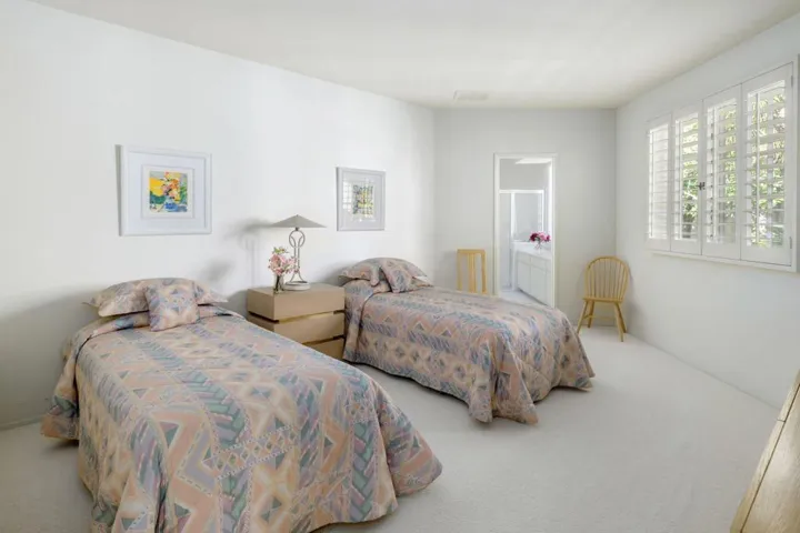54550+Riviera+La+Quinta-46-mls