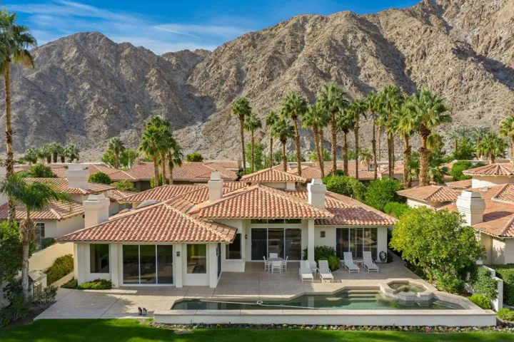 54550+Riviera+La+Quinta-8-mls