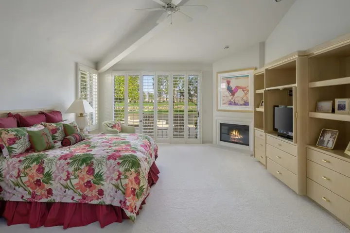 54550+Riviera+La+Quinta-40-mls
