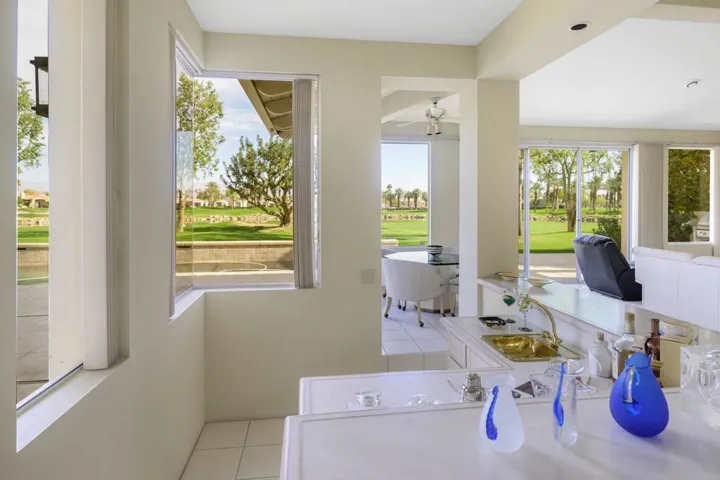 54550+Riviera+La+Quinta-20-mls