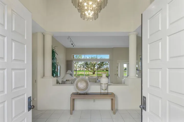54550+Riviera+La+Quinta-14-mls