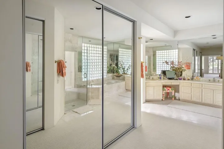54550+Riviera+La+Quinta-41-mls