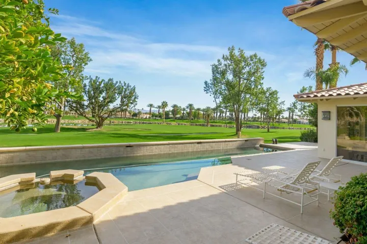 54550+Riviera+La+Quinta-39-mls