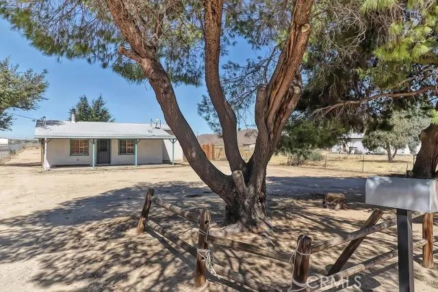 10274 Willow Wells Avenue, Lucerne Valley, California 92356