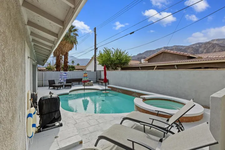 033_Back Yard