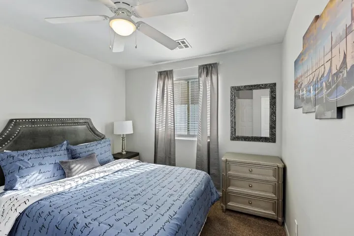 016_Bedroom
