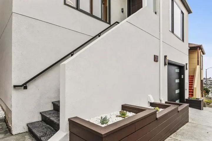 35 Cityview Way, San Francisco, California 94131