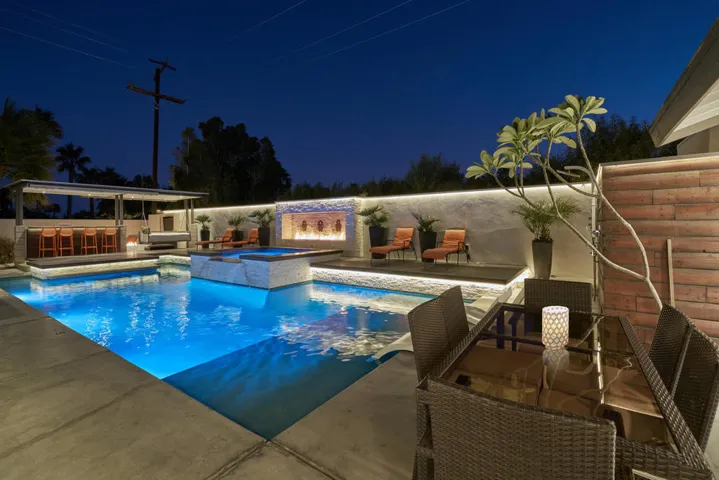 611 E Simms Rd Palm Springs CA-large-099
